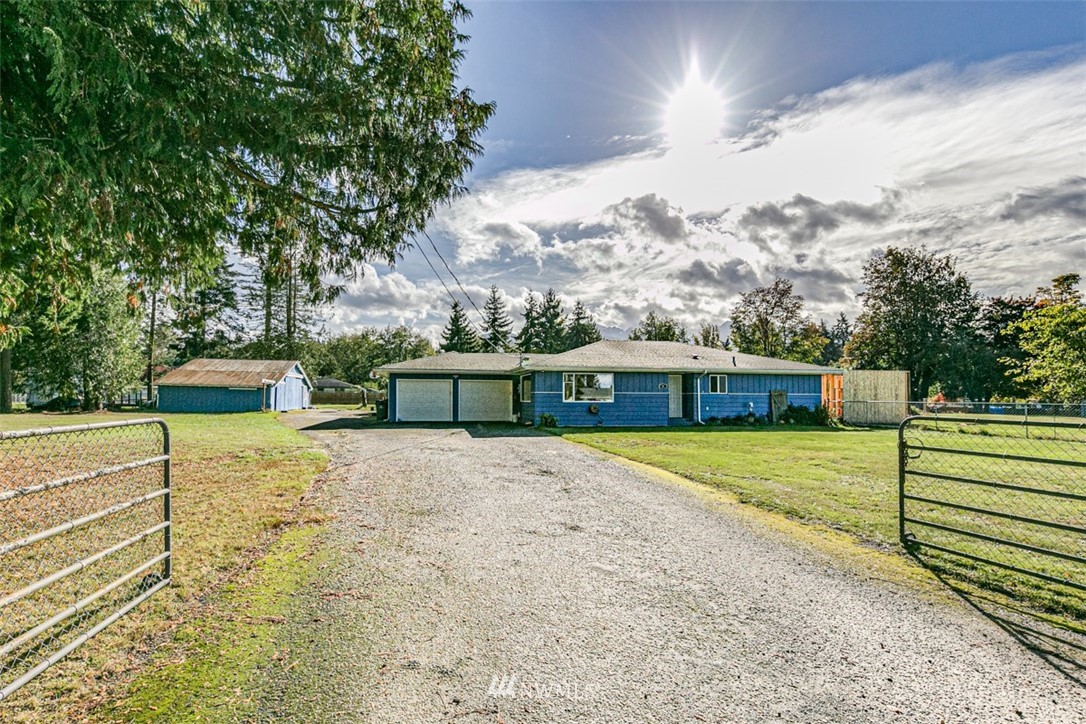 51 Pearce Road Port Angeles, WA 98362 - Photo 1 of 40 Gallery Image 1