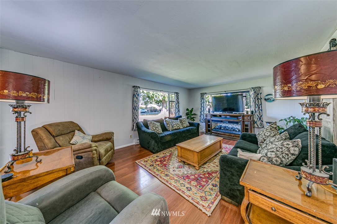 51 Pearce Road Port Angeles, WA 98362 - Photo 5 of 40 Gallery Image 5