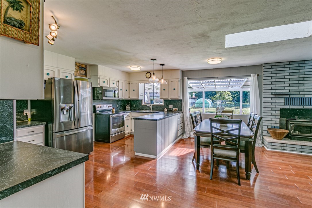 51 Pearce Road Port Angeles, WA 98362 - Photo 9 of 40 Gallery Image 9