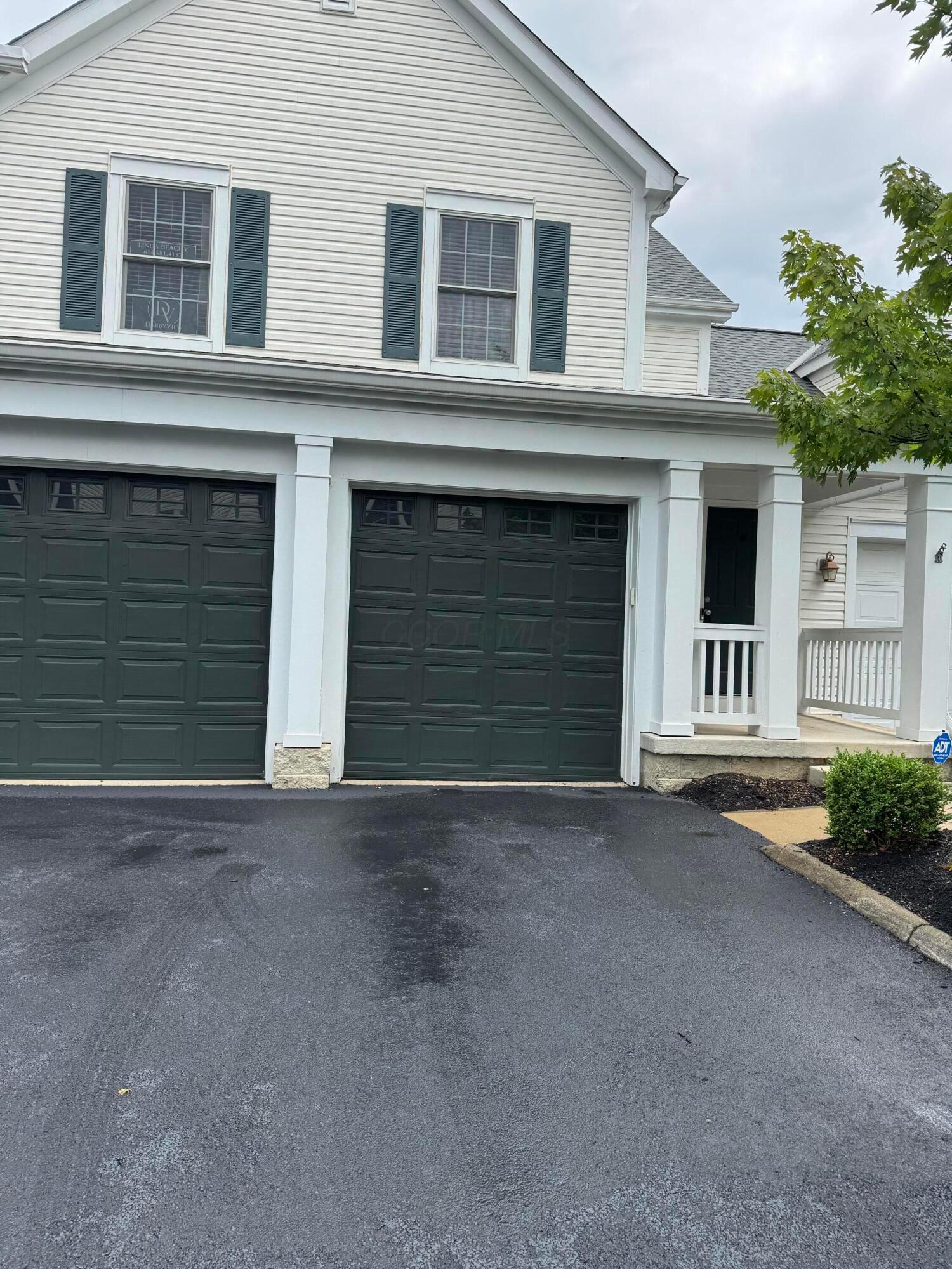 1235 Shagbark Road Columbus, OH 43230 - Photo 3 of 28 Welcome home!