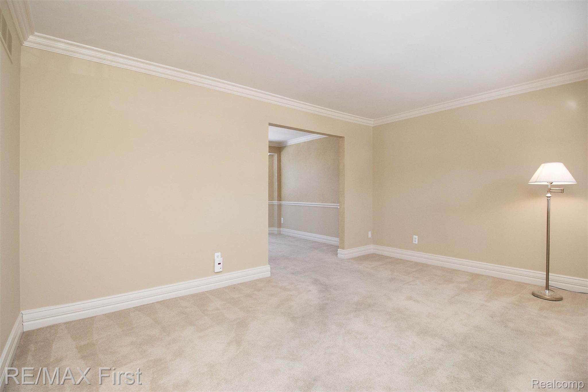 283 Whitney Drive Rochester, MI 48307 - Photo 18 of 56 d7.jpg