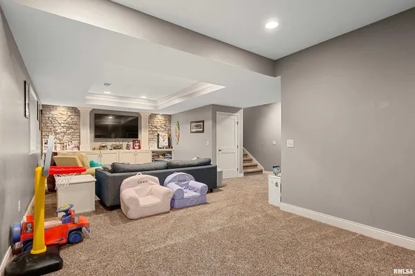 $570,000 | 346 Shaggybark Trail, Morton, IL 61550