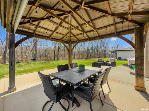 $570,000 | 346 Shaggybark Trail, Morton, IL 61550