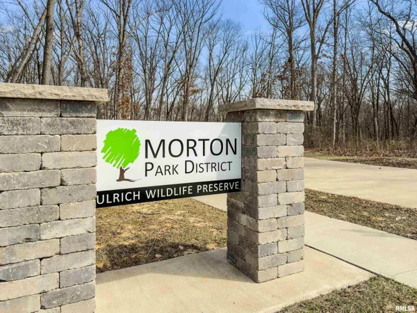 $570,000 | 346 Shaggybark Trail, Morton, IL 61550