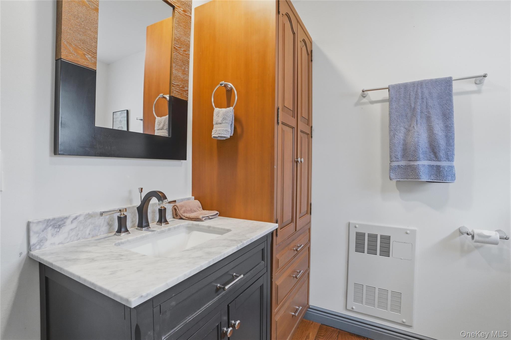 6 Willow Lane Fishkill, NY 12524 - Photo 20 of 33 a bathroom with a sink and a mirror