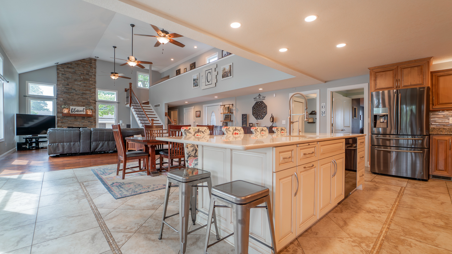 2611 2560 River Road Kankakee, IL 60901 - Photo 25 of 53 a kitchen with stainless steel appliances kitchen island granite countertop a sink and cabinets