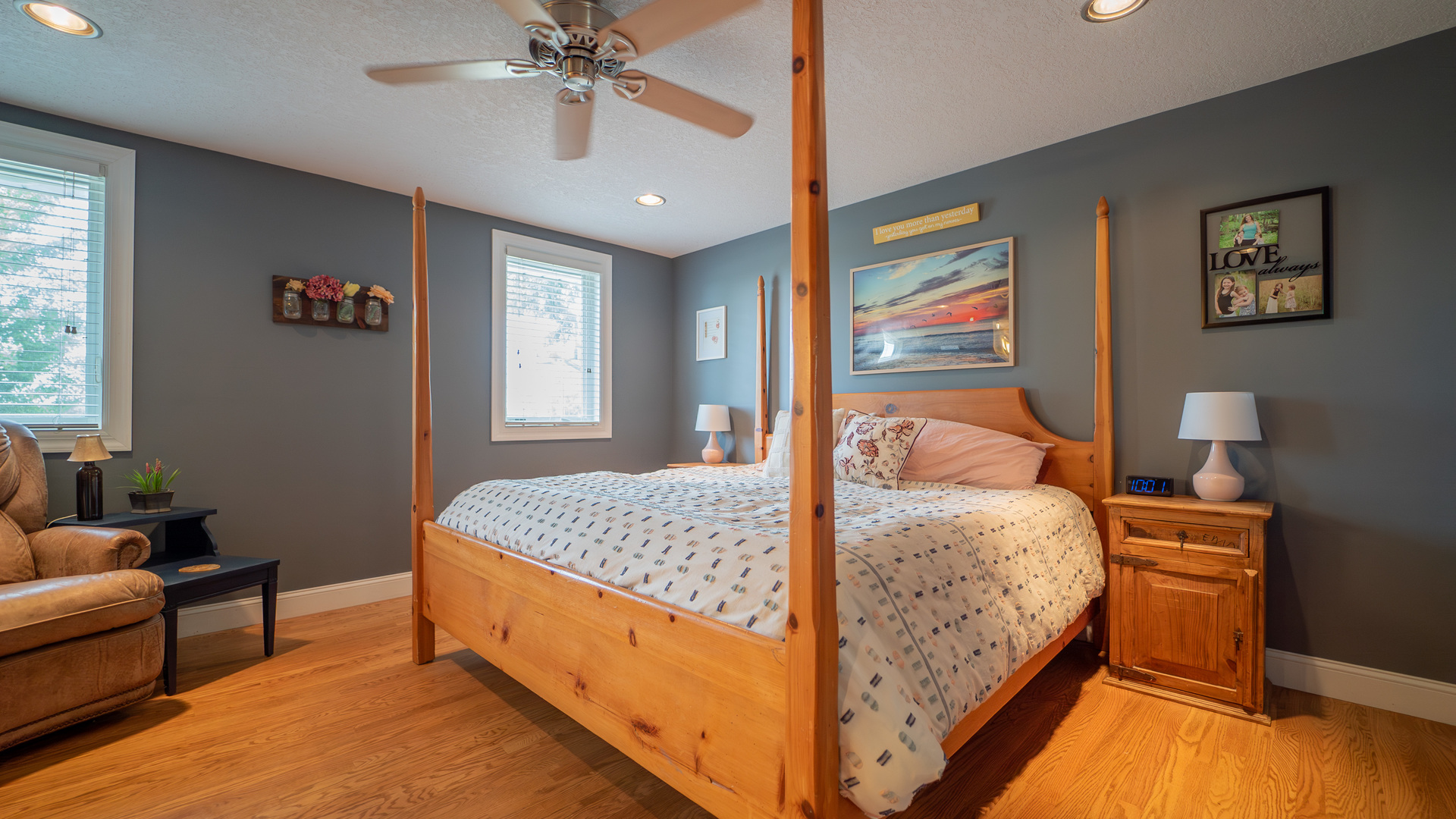 2611 2560 River Road Kankakee, IL 60901 - Photo 33 of 53 a bed room with a bed and a couch