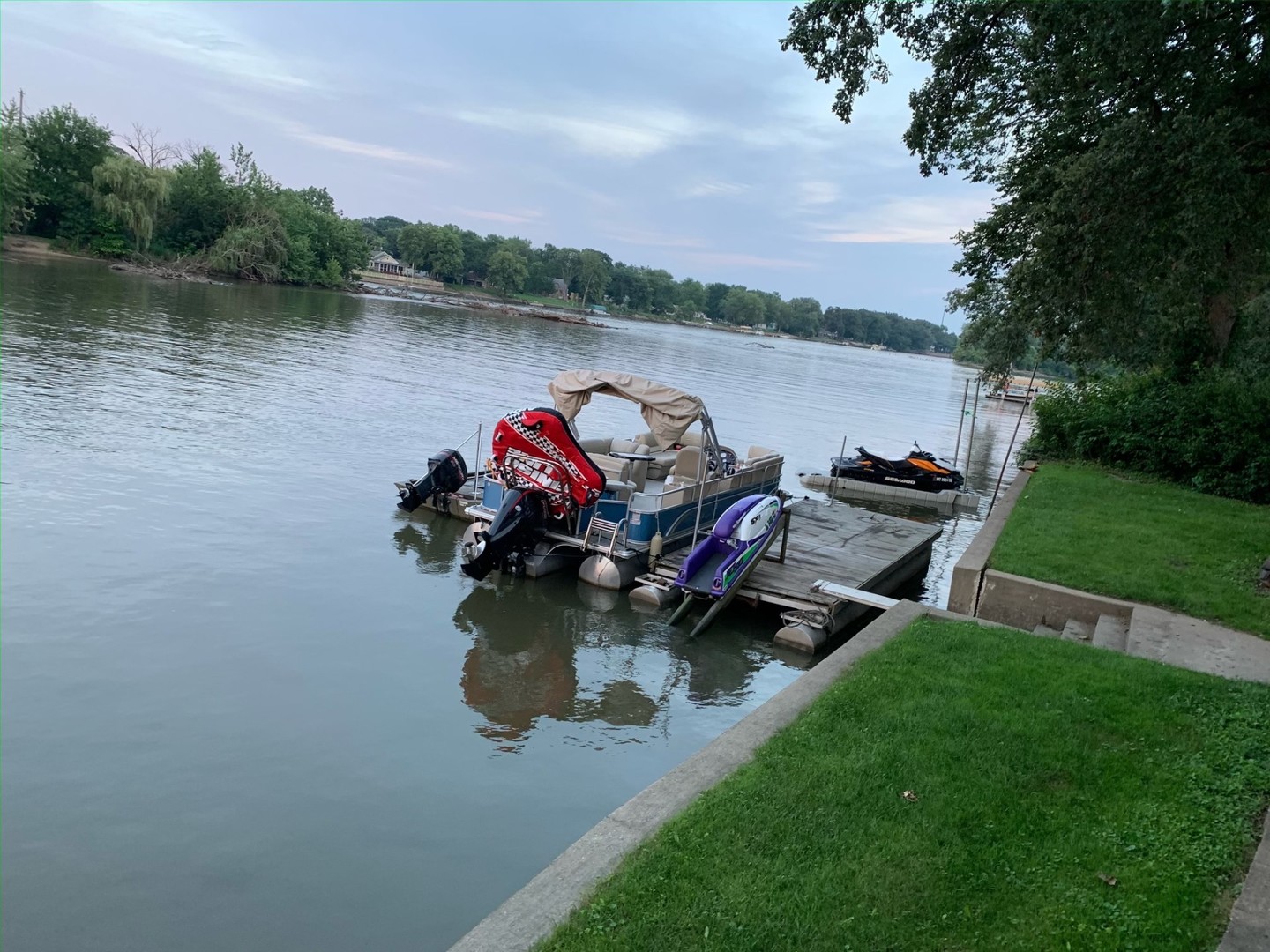 2611 2560 River Road Kankakee, IL 60901 - Photo 4 of 53 a lake view with a garden