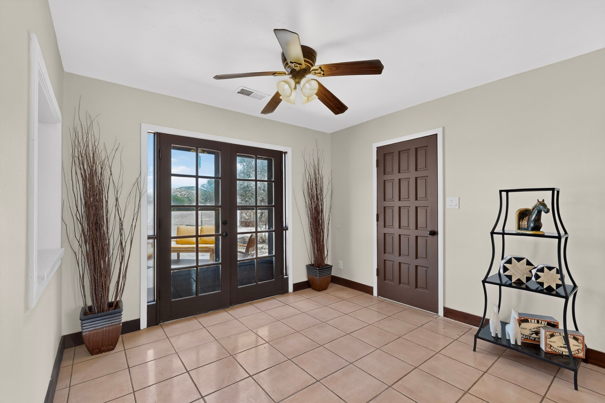 2 Torneo Road Santa Fe, NM 87508 - Photo 6 of 42 Dining Area