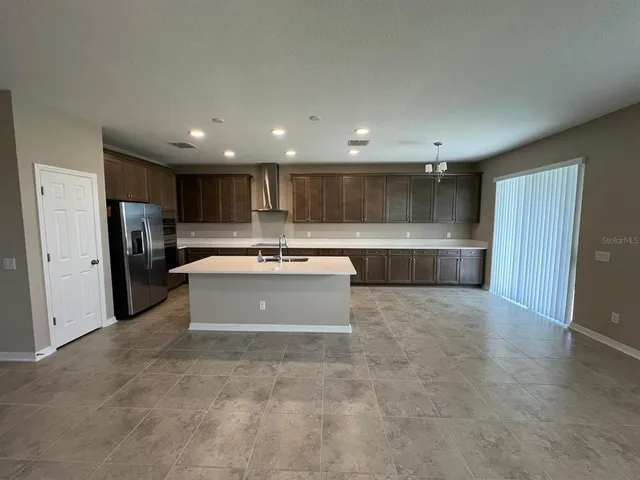 $3,200 | 9429 Crescent Ray Drive, Wesley Chapel, FL 33545