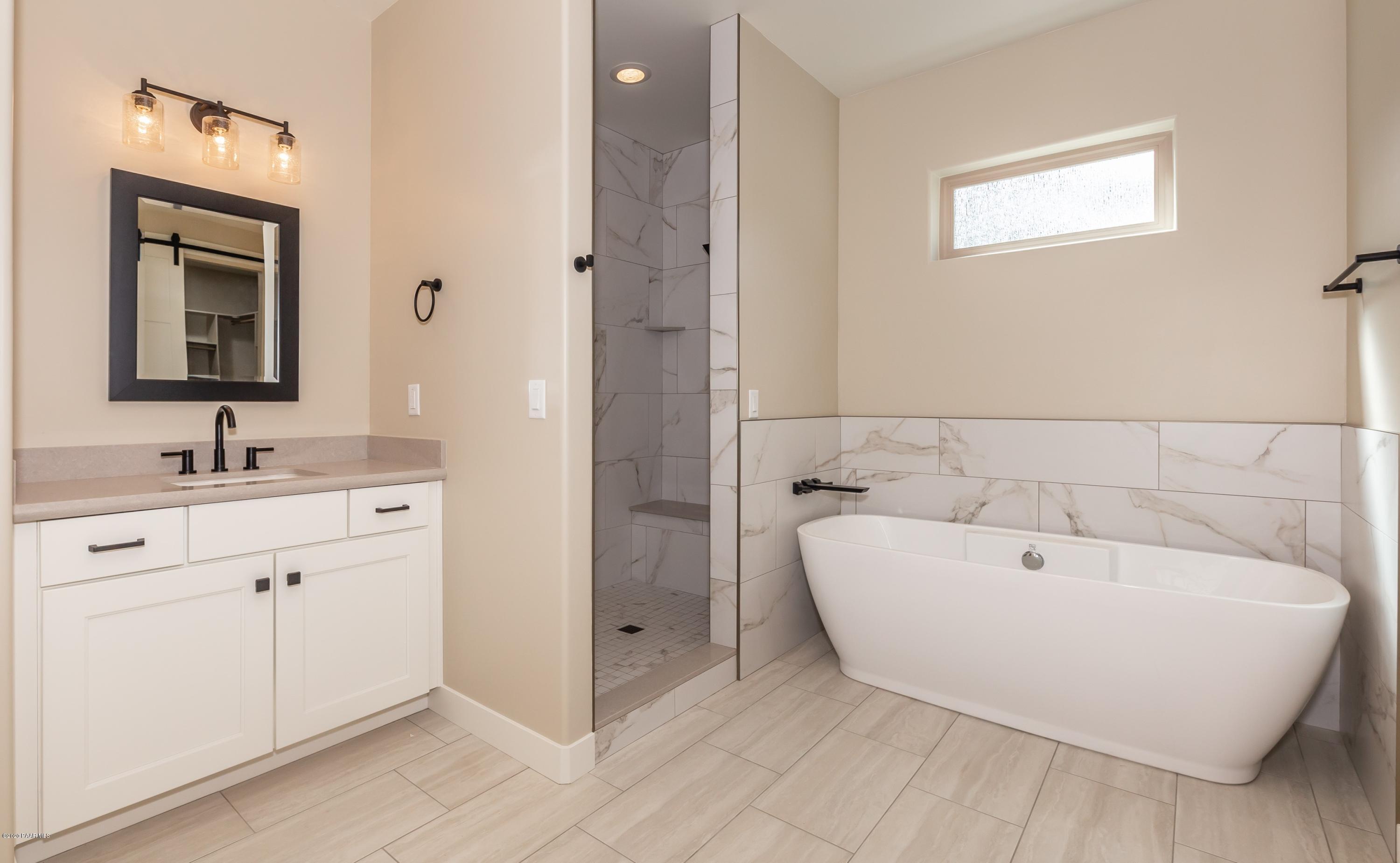 957 Norris Road Prescott, AZ 86305 - Photo 13 of 28 Master Bathroom