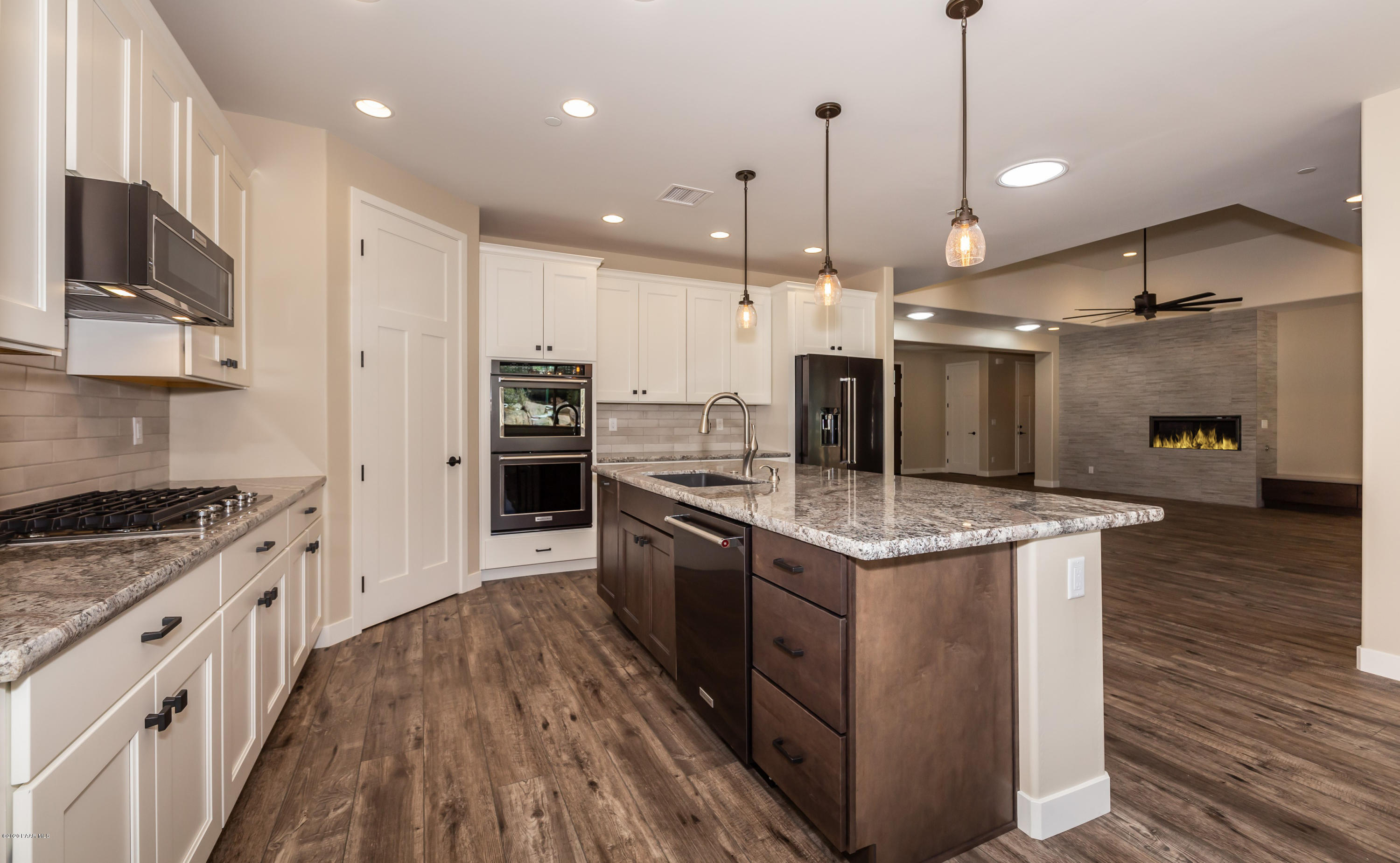 957 Norris Road Prescott, AZ 86305 - Photo 6 of 28 Kitchen