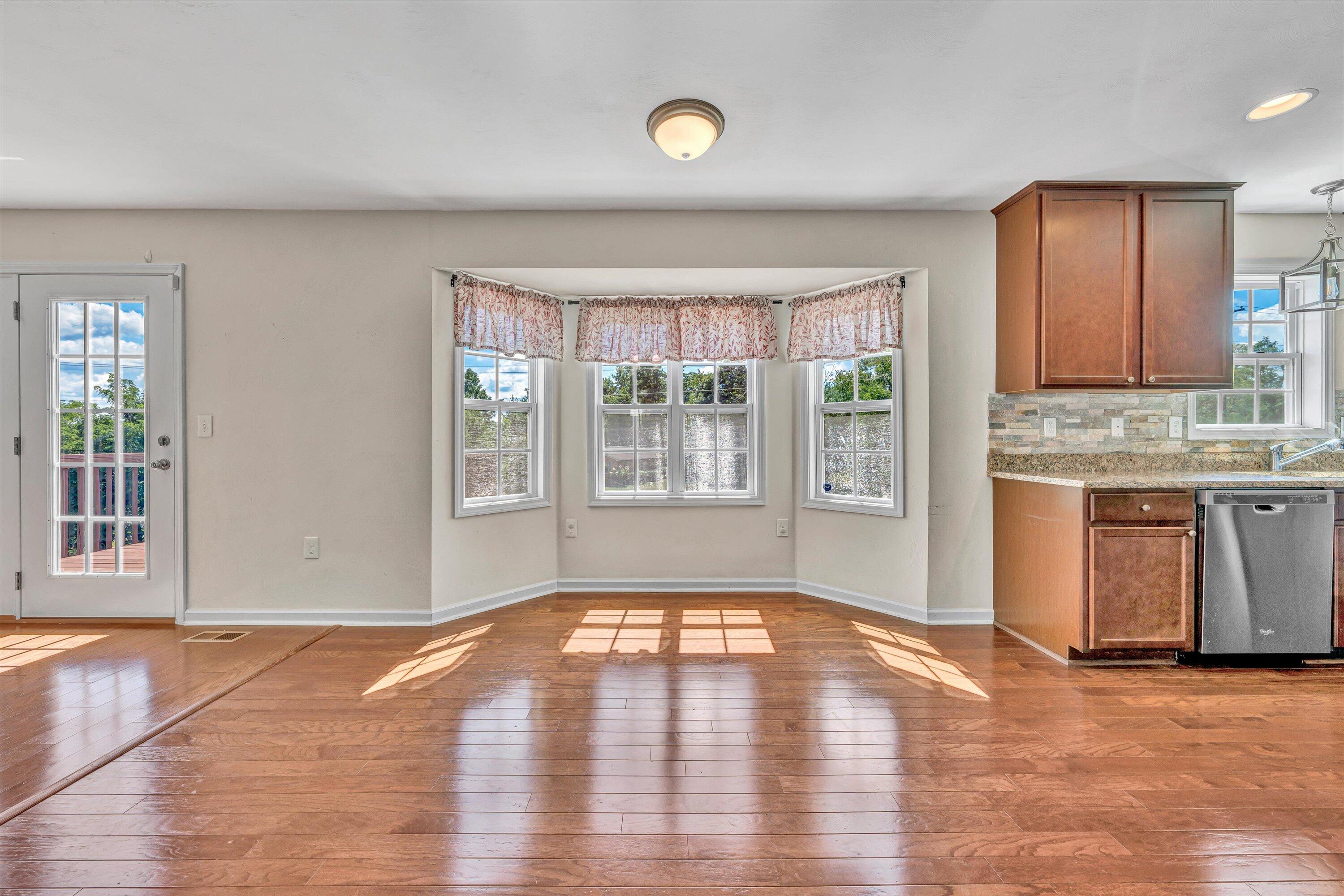 1263 North Mill Road Salem, VA 24153 - Photo 11 of 45 09-DSC00253