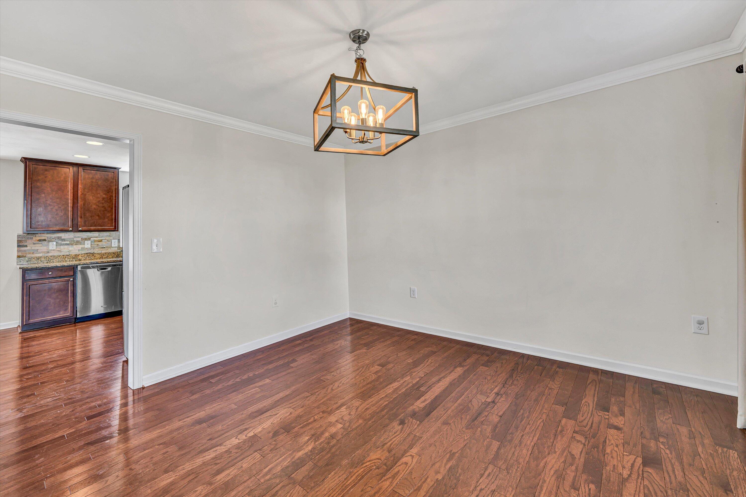 1263 North Mill Road Salem, VA 24153 - Photo 15 of 45 13-DSC00265