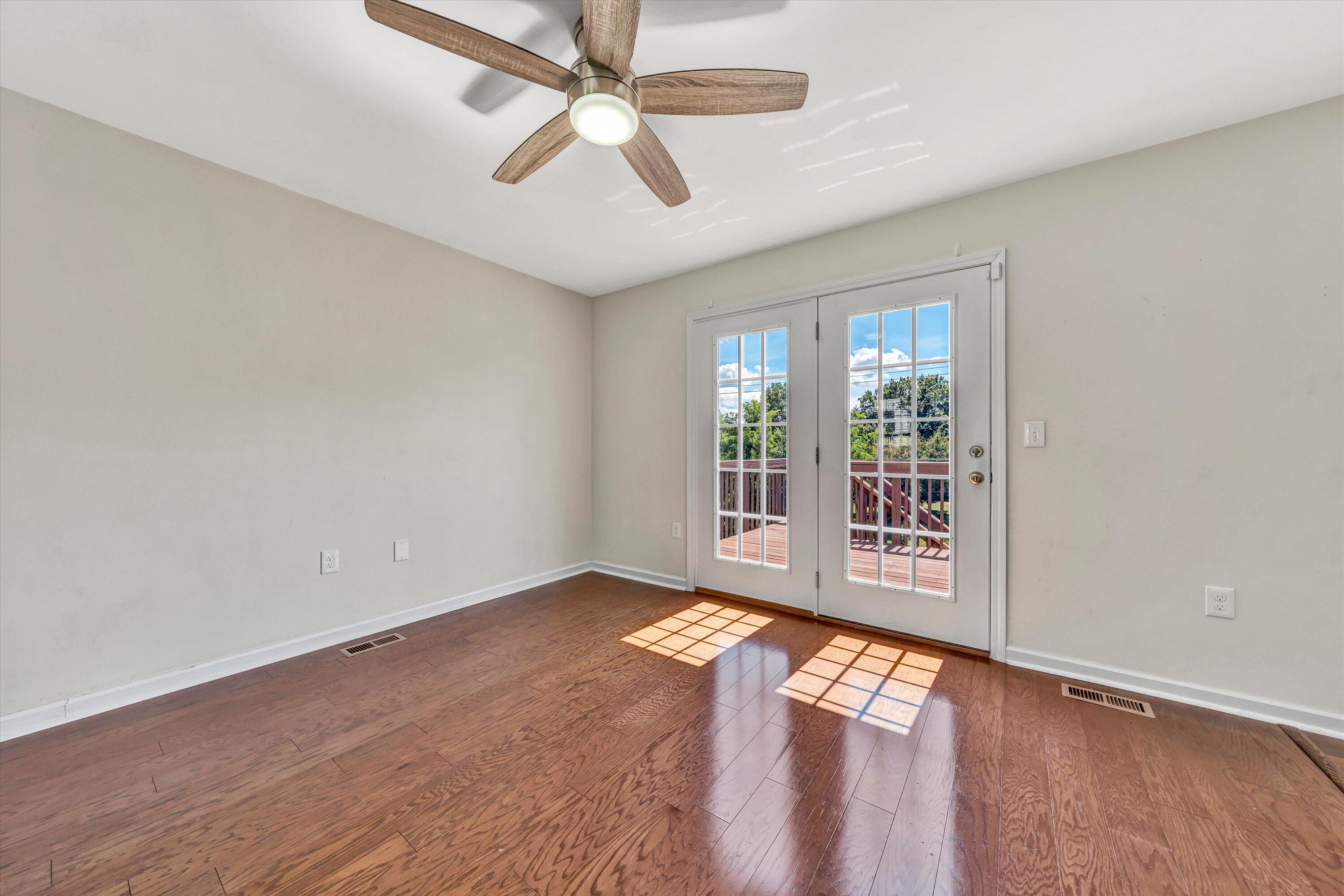 1263 North Mill Road Salem, VA 24153 - Photo 9 of 45 08-DSC00250