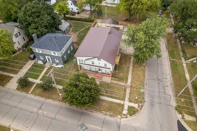 $259,900 | 1503 St Lawrence Avenue, Beloit, WI 53511