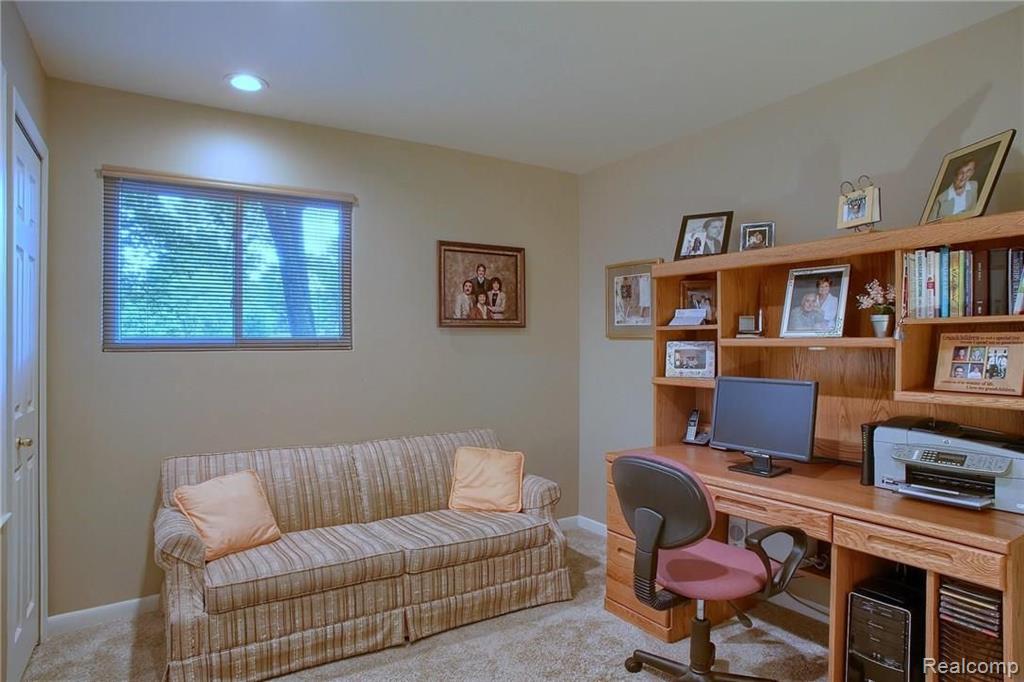 11031 Messmore Road Utica, MI 48317 - Photo 20 of 30