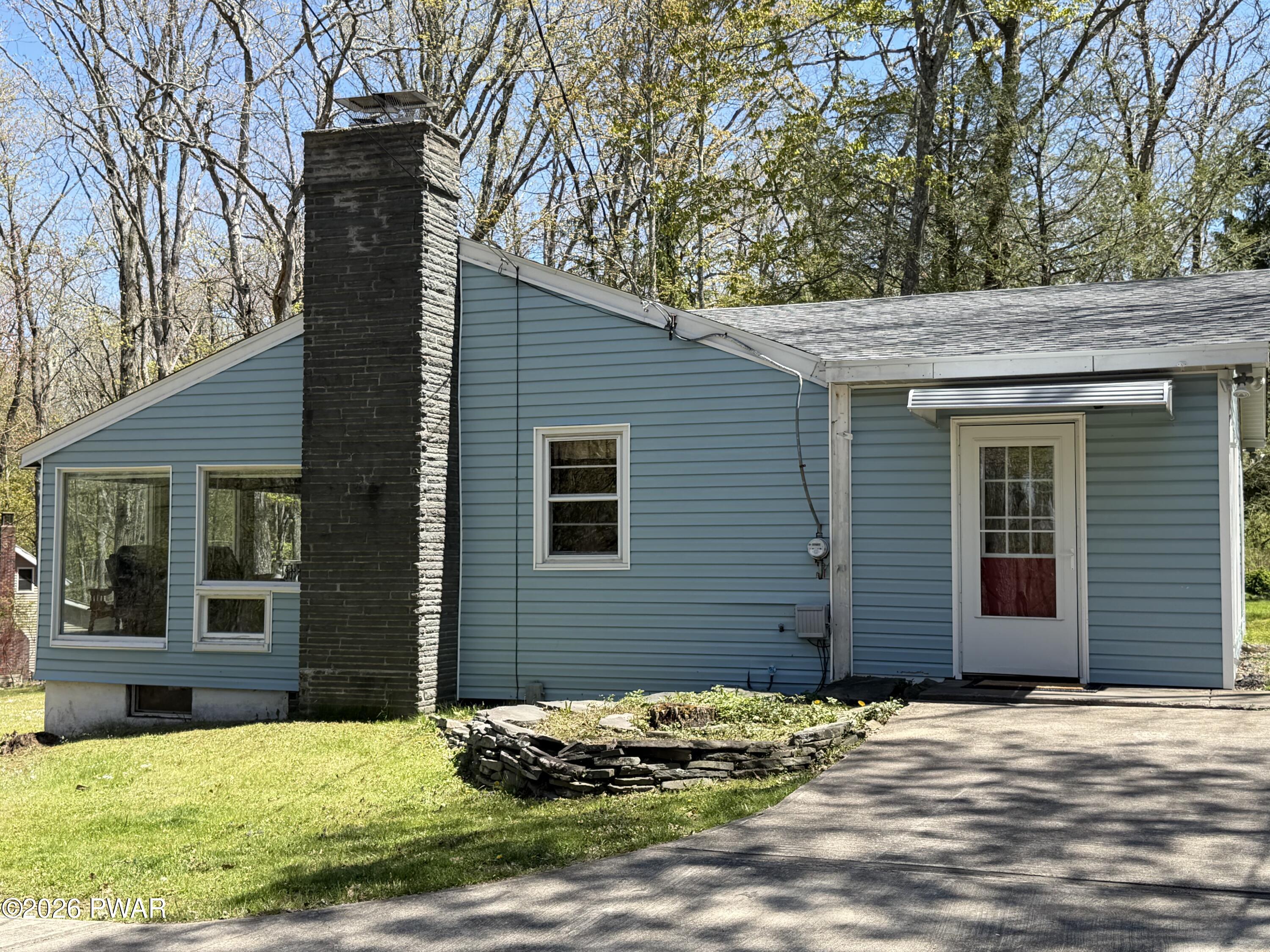 175 Brewster Road Dingmans Ferry, PA 18328 - Photo 3 of 35
