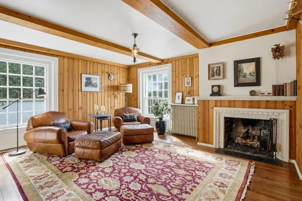 $1,195,000 | 323 South Garfield Avenue, Janesville, WI 53545
