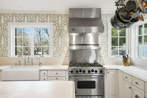 $1,195,000 | 323 South Garfield Avenue, Janesville, WI 53545