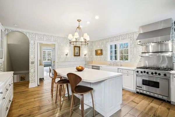 $1,195,000 | 323 South Garfield Avenue, Janesville, WI 53545