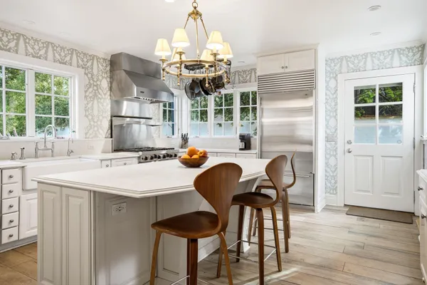$1,195,000 | 323 South Garfield Avenue, Janesville, WI 53545