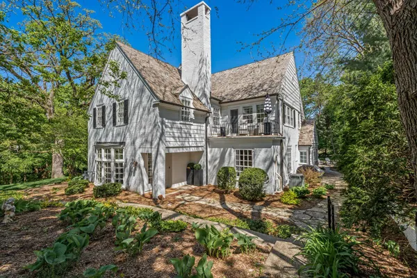 $1,195,000 | 323 South Garfield Avenue, Janesville, WI 53545
