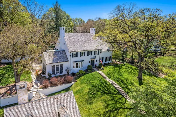 $1,195,000 | 323 South Garfield Avenue, Janesville, WI 53545