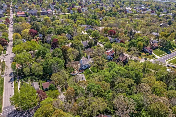 $1,195,000 | 323 South Garfield Avenue, Janesville, WI 53545