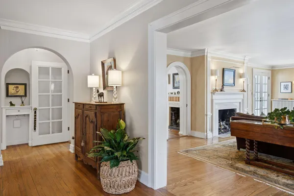 $1,195,000 | 323 South Garfield Avenue, Janesville, WI 53545