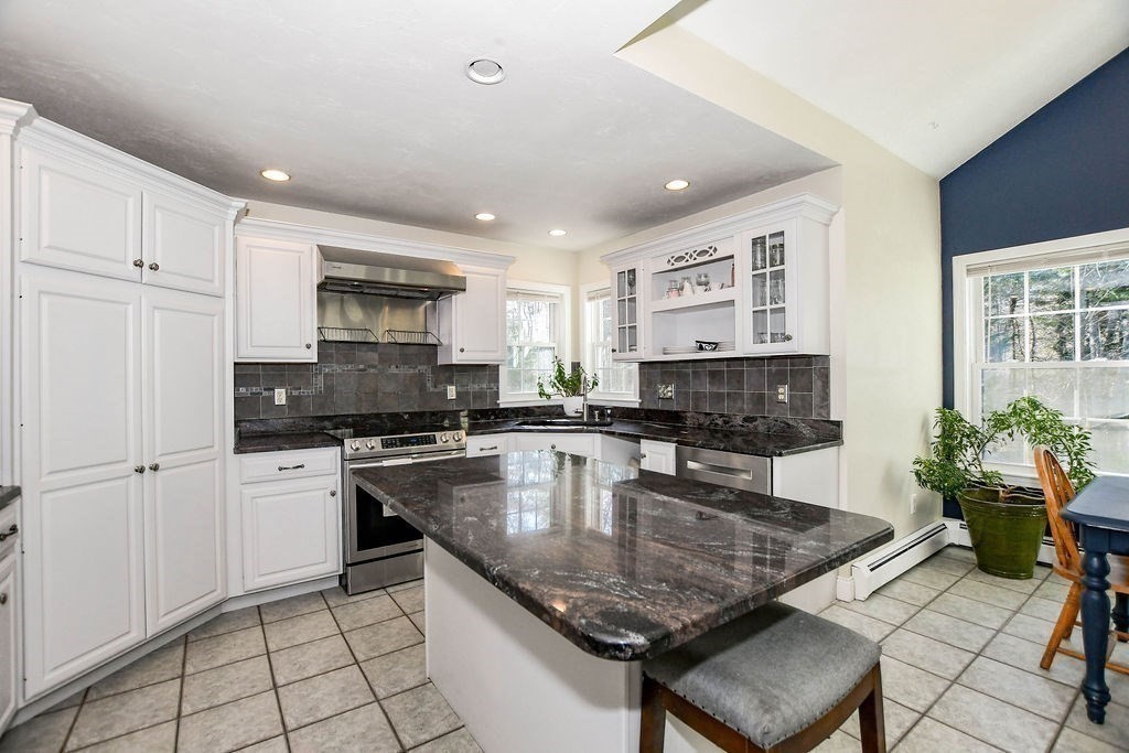 4 Olde Logging Road Marion, MA 02738 - Photo 12 of 39
