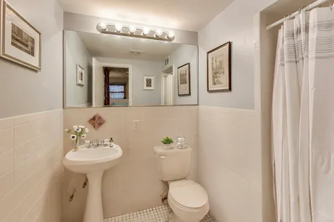 $725,000 | 5148 North Ashland Avenue, Unit 1, Chicago, IL 60640