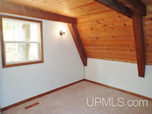 300 Indianhead Road Wakefield, MI 49968 - Photo 5 of 26 Gallery Image 5