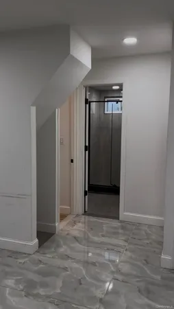 $3,300 | 49 Gladys Street, Lindenhurst, NY 11757