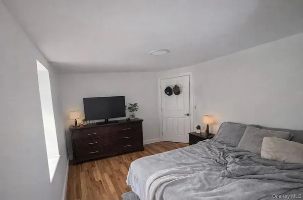 $3,300 | 49 Gladys Street, Lindenhurst, NY 11757