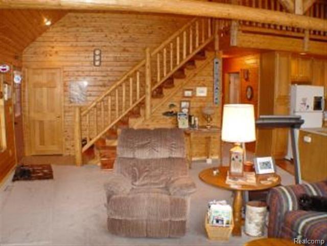 17035 Rosehill Road Pinckney, MI 48169 - Photo 10 of 10 Open floor plan