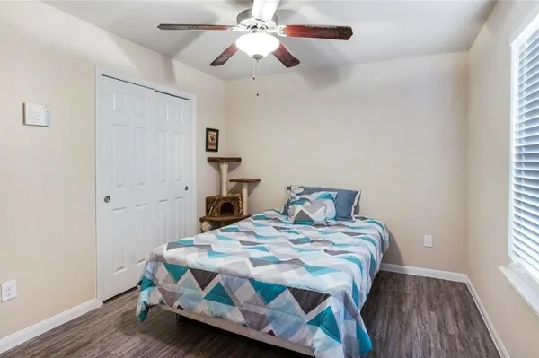 $1,350 | 16693 East Hammon, Montgomery, TX 77316