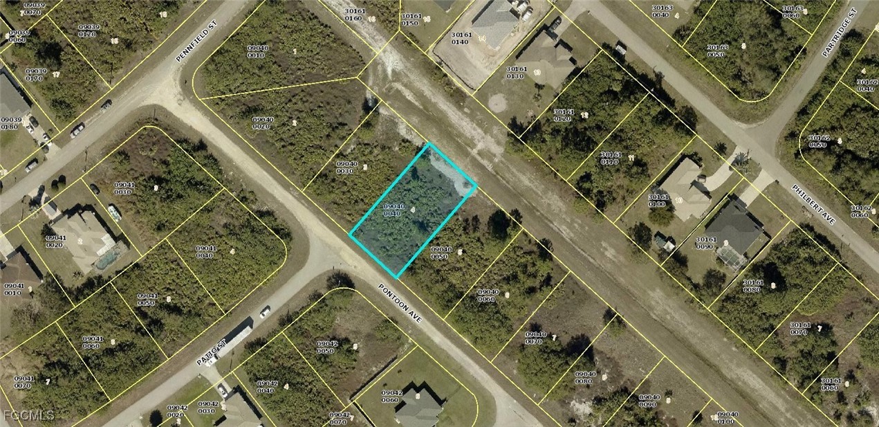 367 Pontoon Avenue Lehigh Acres, FL 33974 - Photo 2 of 8