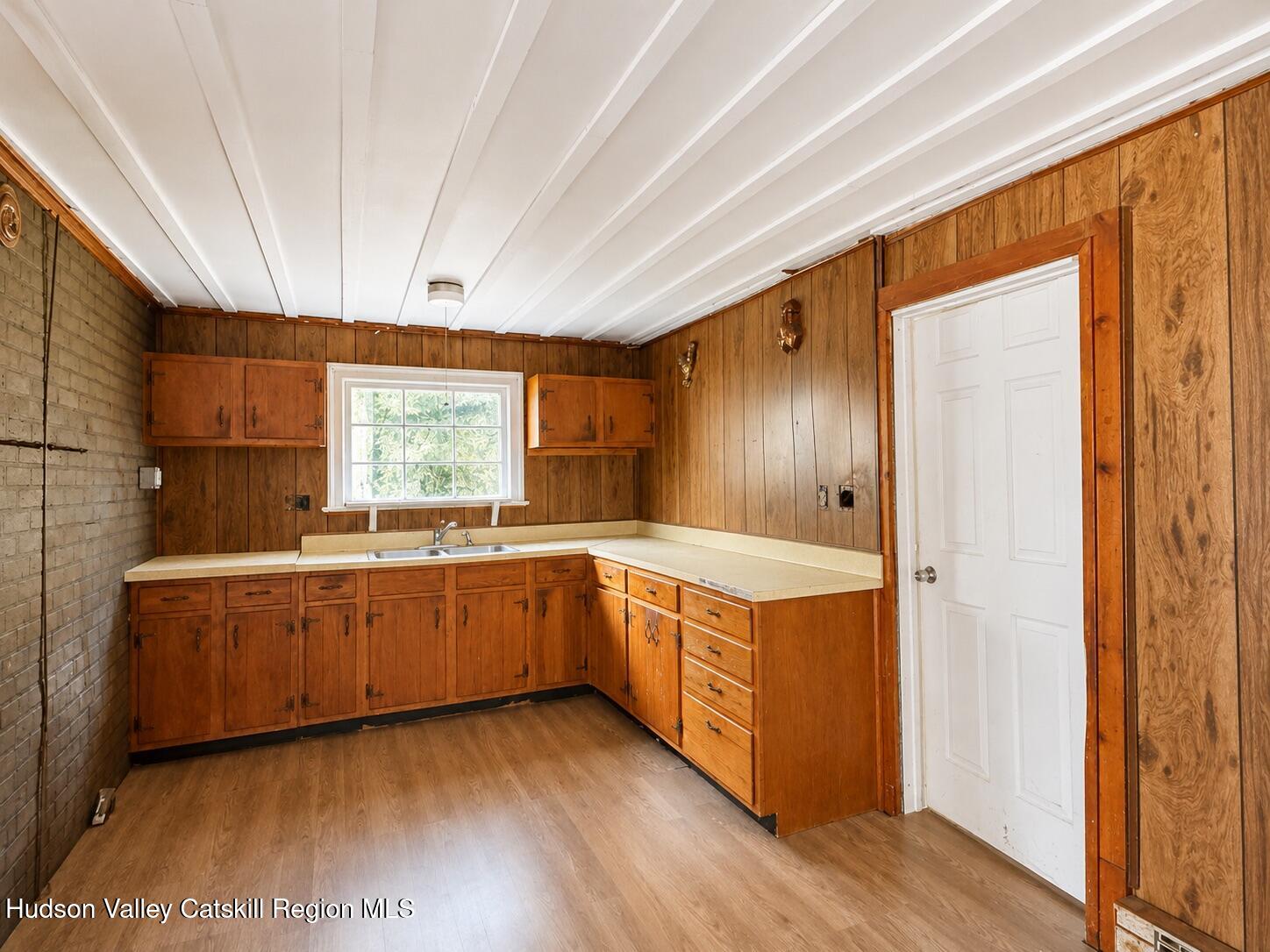 11 North Montgomery Athens, NY 12015 - Photo 15 of 28 15