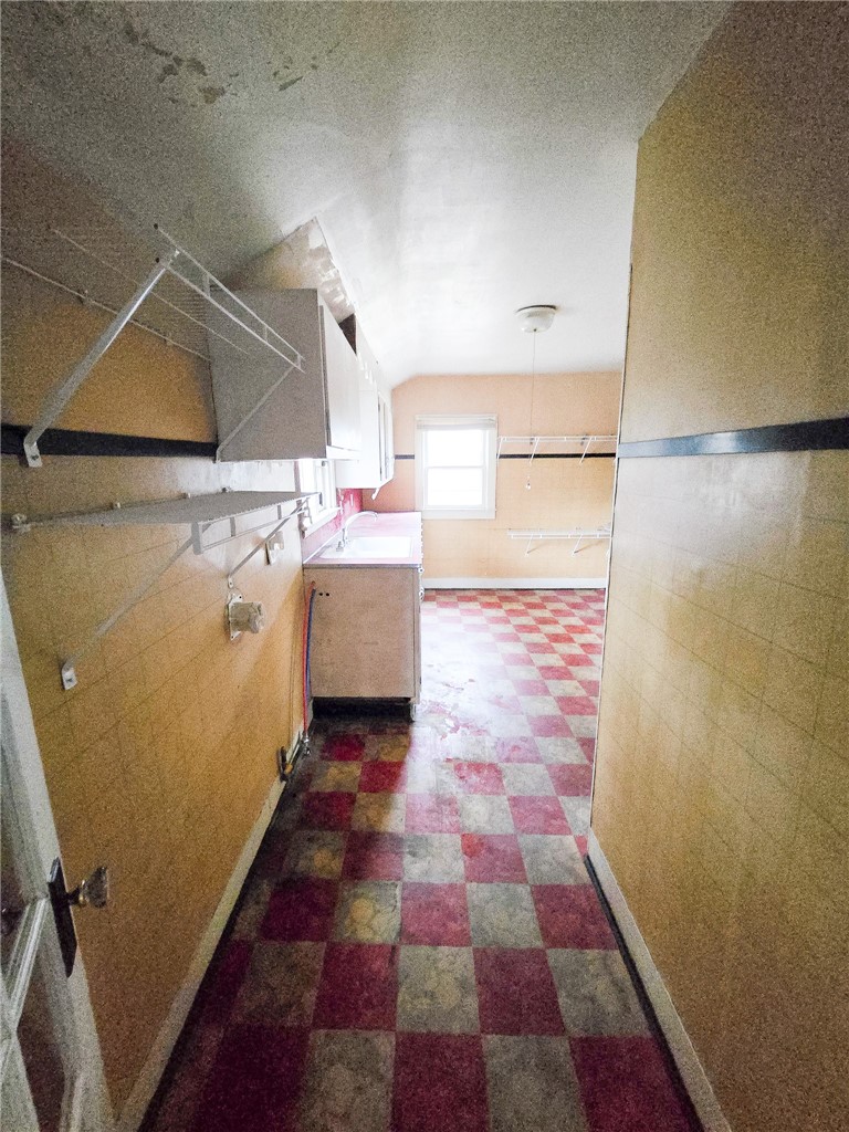 6 Maple Street Auburn, NY 13021 - Photo 19 of 23 upstiars kitchen