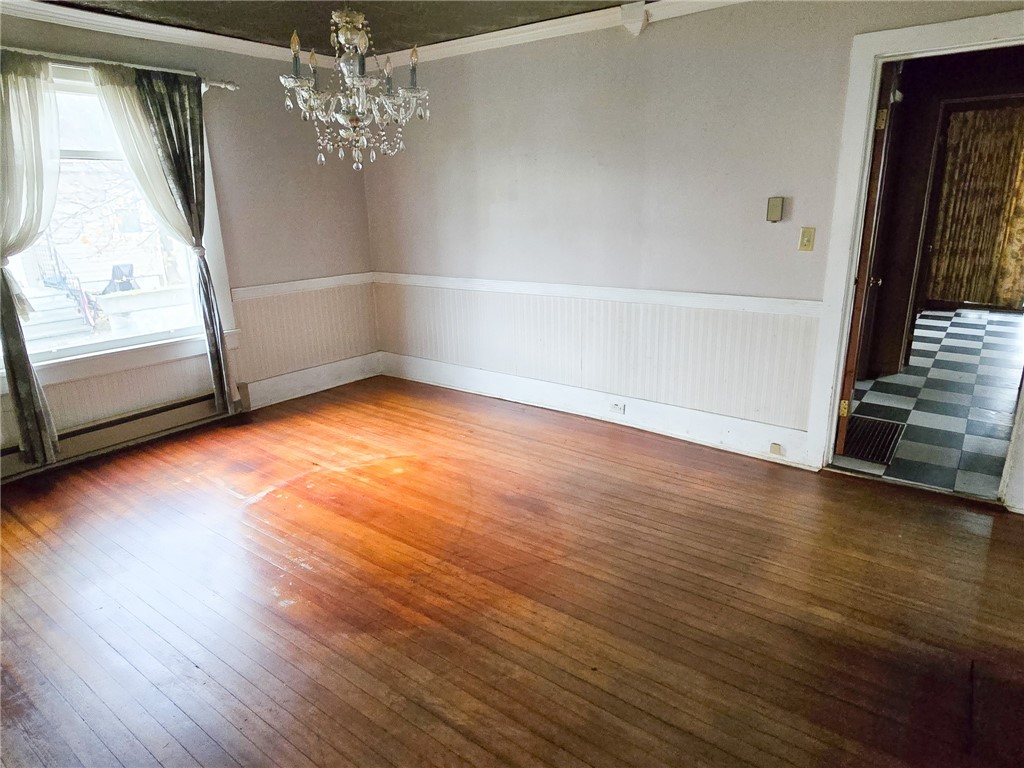 6 Maple Street Auburn, NY 13021 - Photo 9 of 23 Dining room