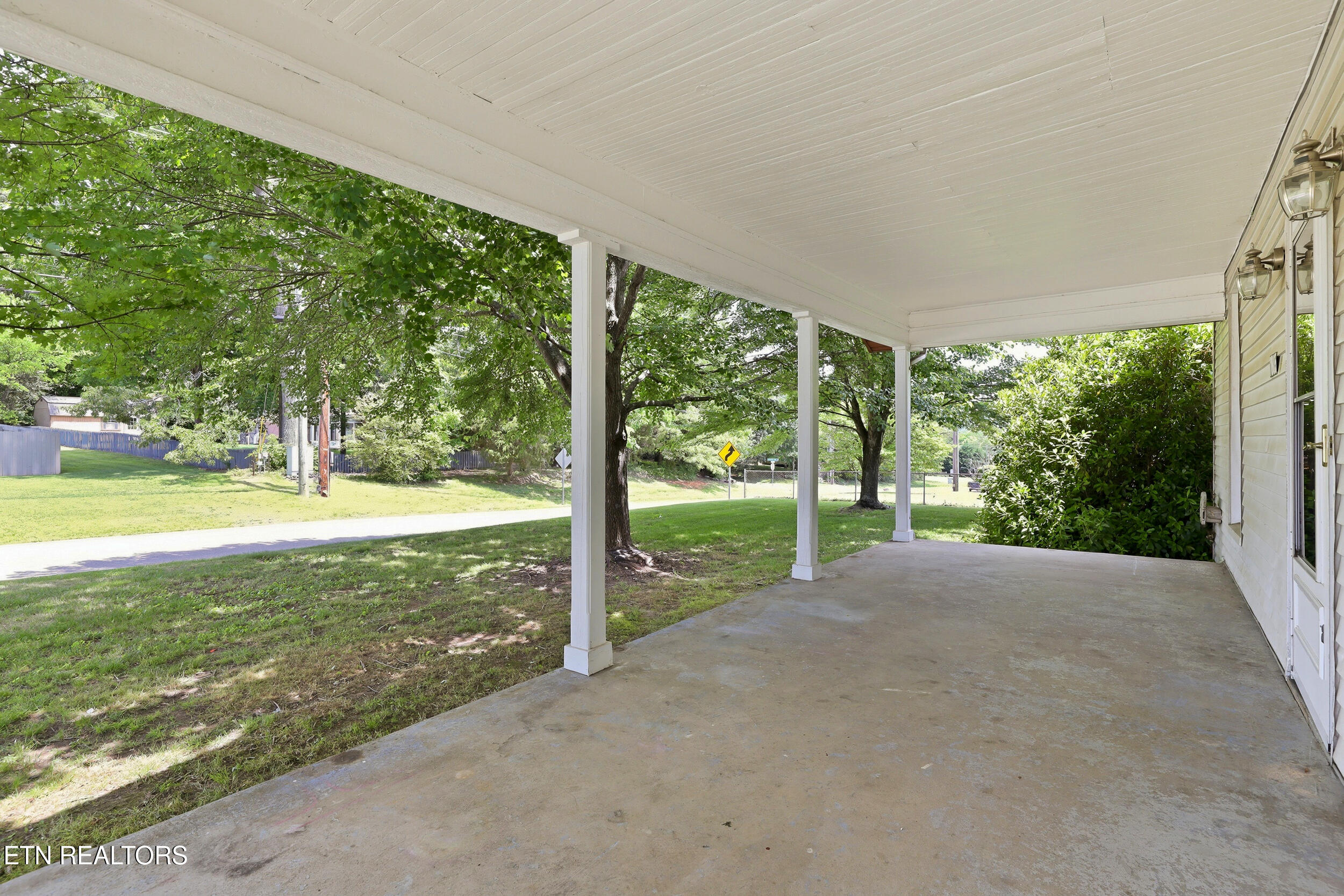 7805 Heiskell Road Powell, TN 37849 - Photo 26 of 45 5_7805_heiskell_rd_0005
