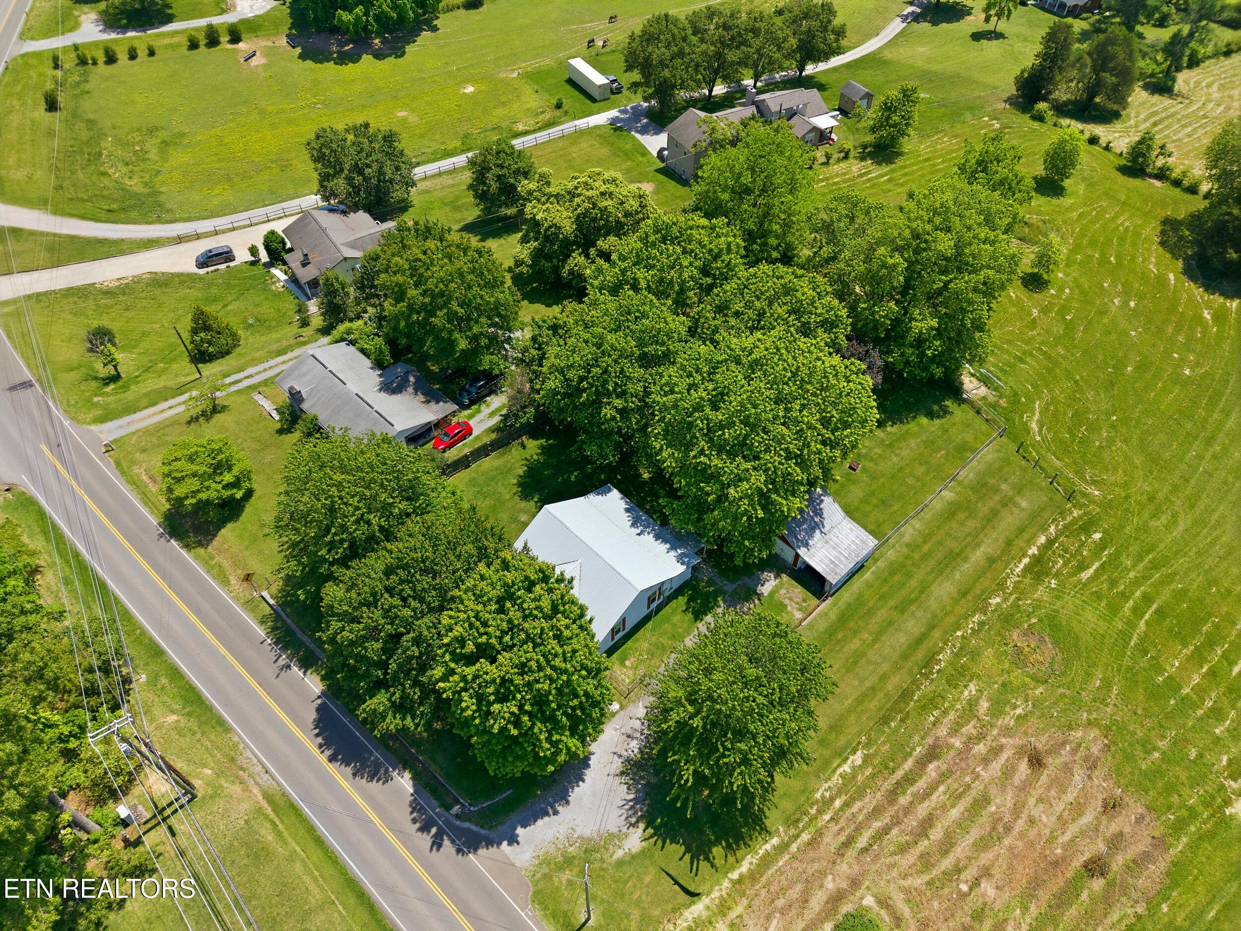 7805 Heiskell Road Powell, TN 37849 - Photo 39 of 45 18_7805_heiskell_rd_0019