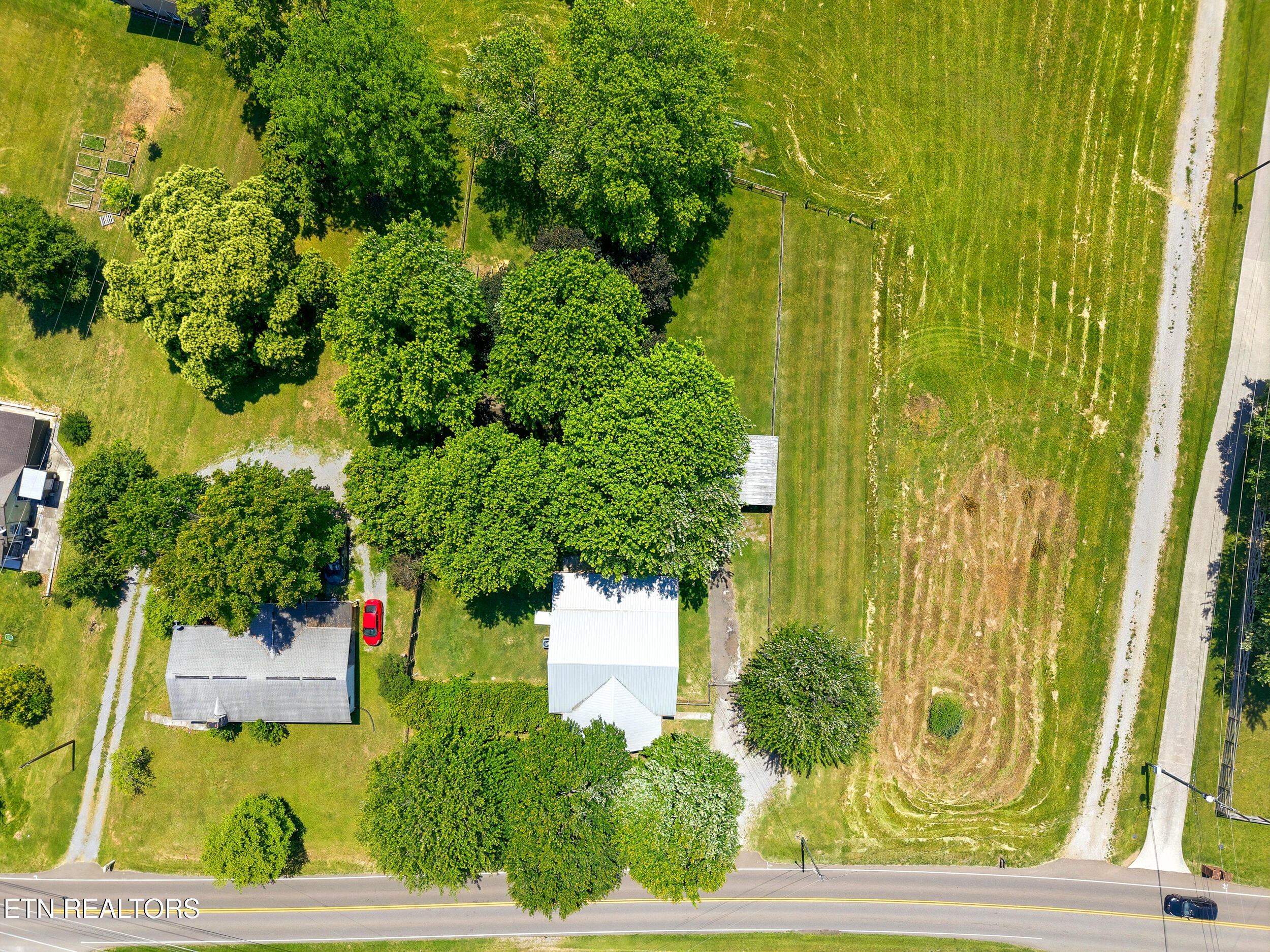 7805 Heiskell Road Powell, TN 37849 - Photo 45 of 45 24_7805_heiskell_rd_0024