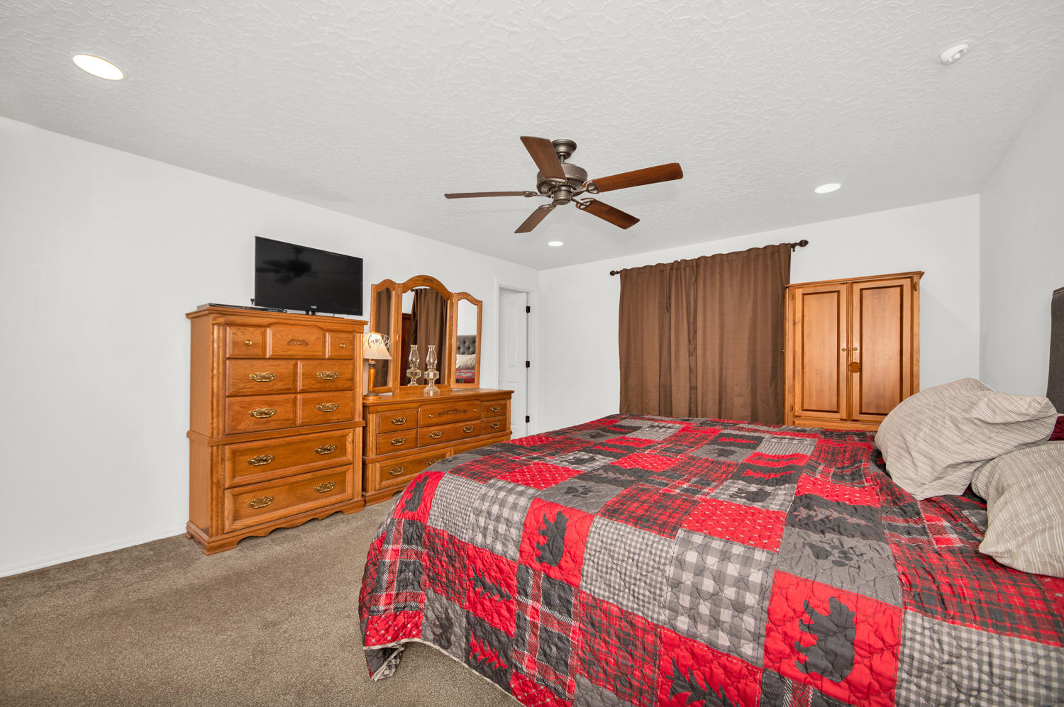 16447 Riley Drive La Pine, OR 97739 - Photo 19 of 33 12