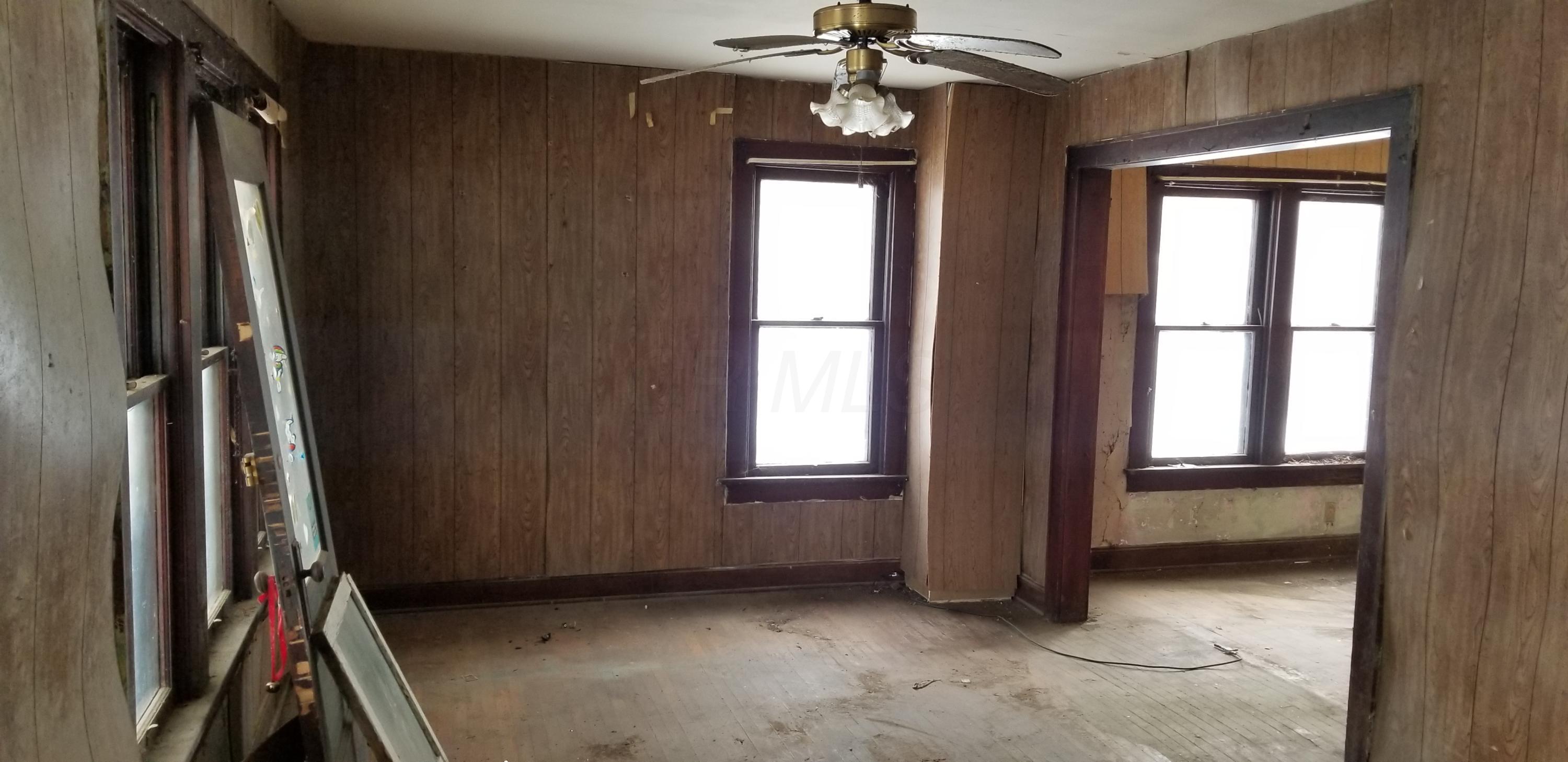 867 Hart Road Columbus, OH 43223 - Photo 7 of 18