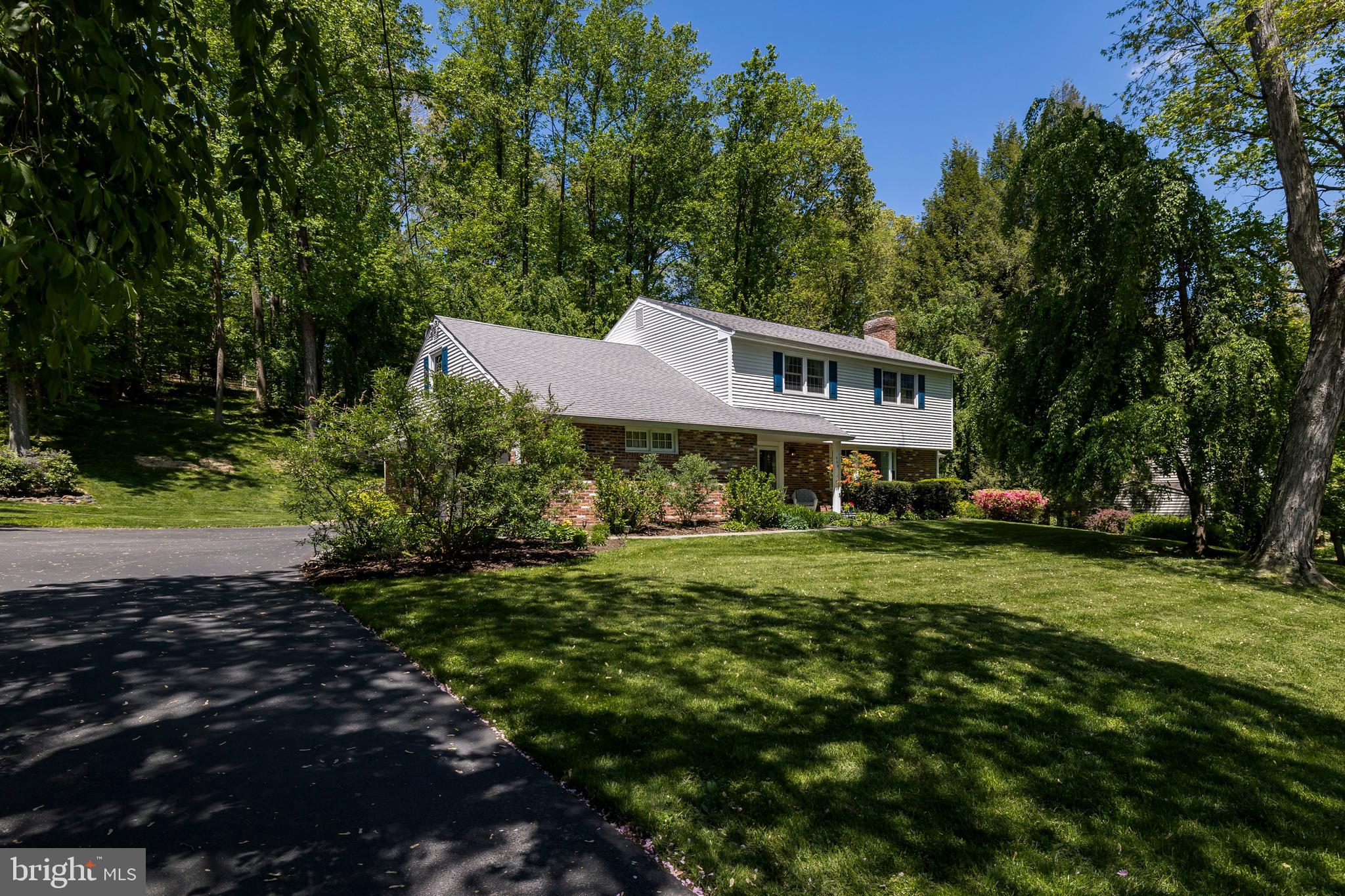 869 Hollow Road Wayne, PA 19087 - Photo 4 of 6