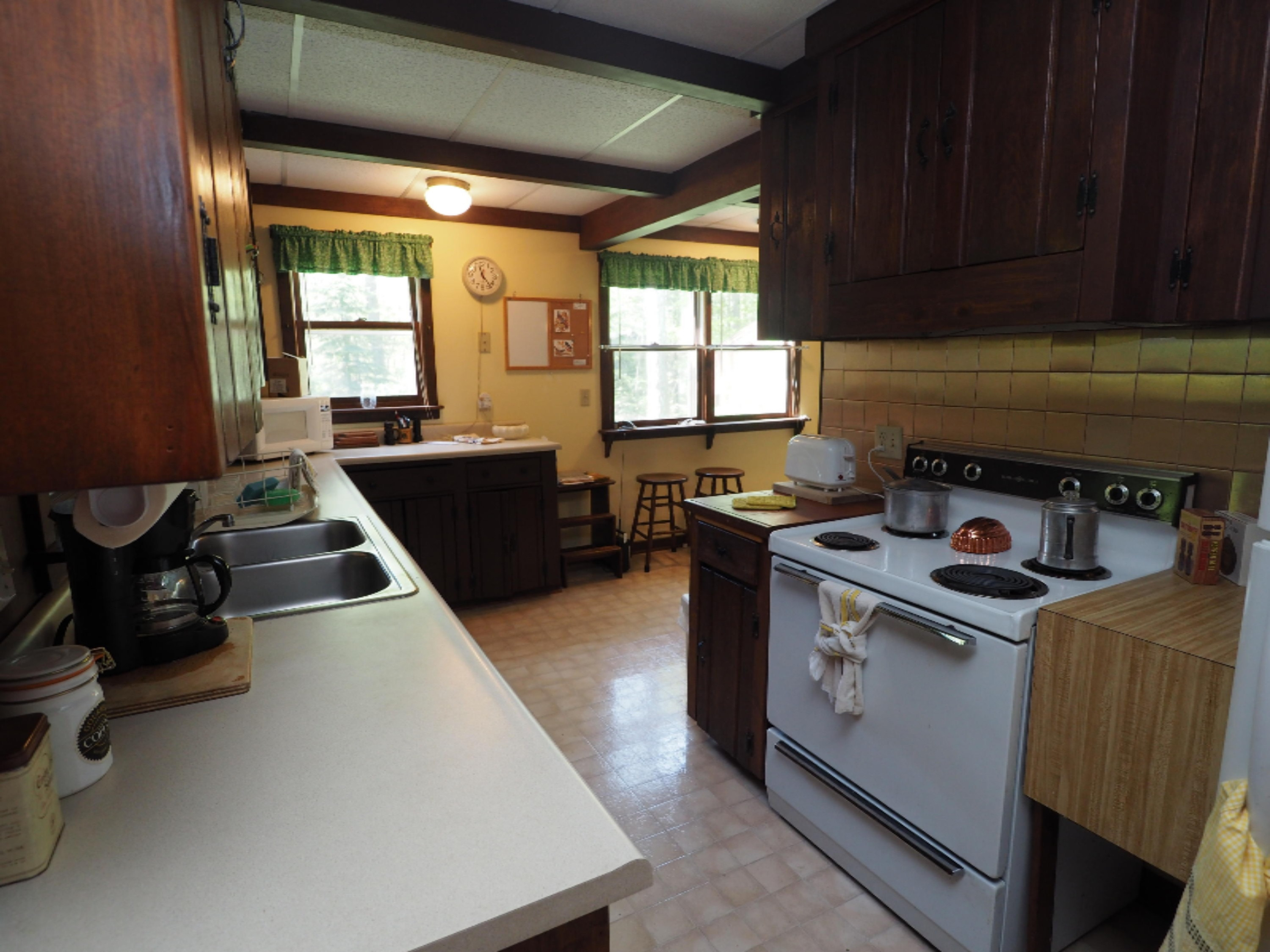2534 Orshal Road Muskegon, MI 49445 - Photo 11 of 21 P1010010
