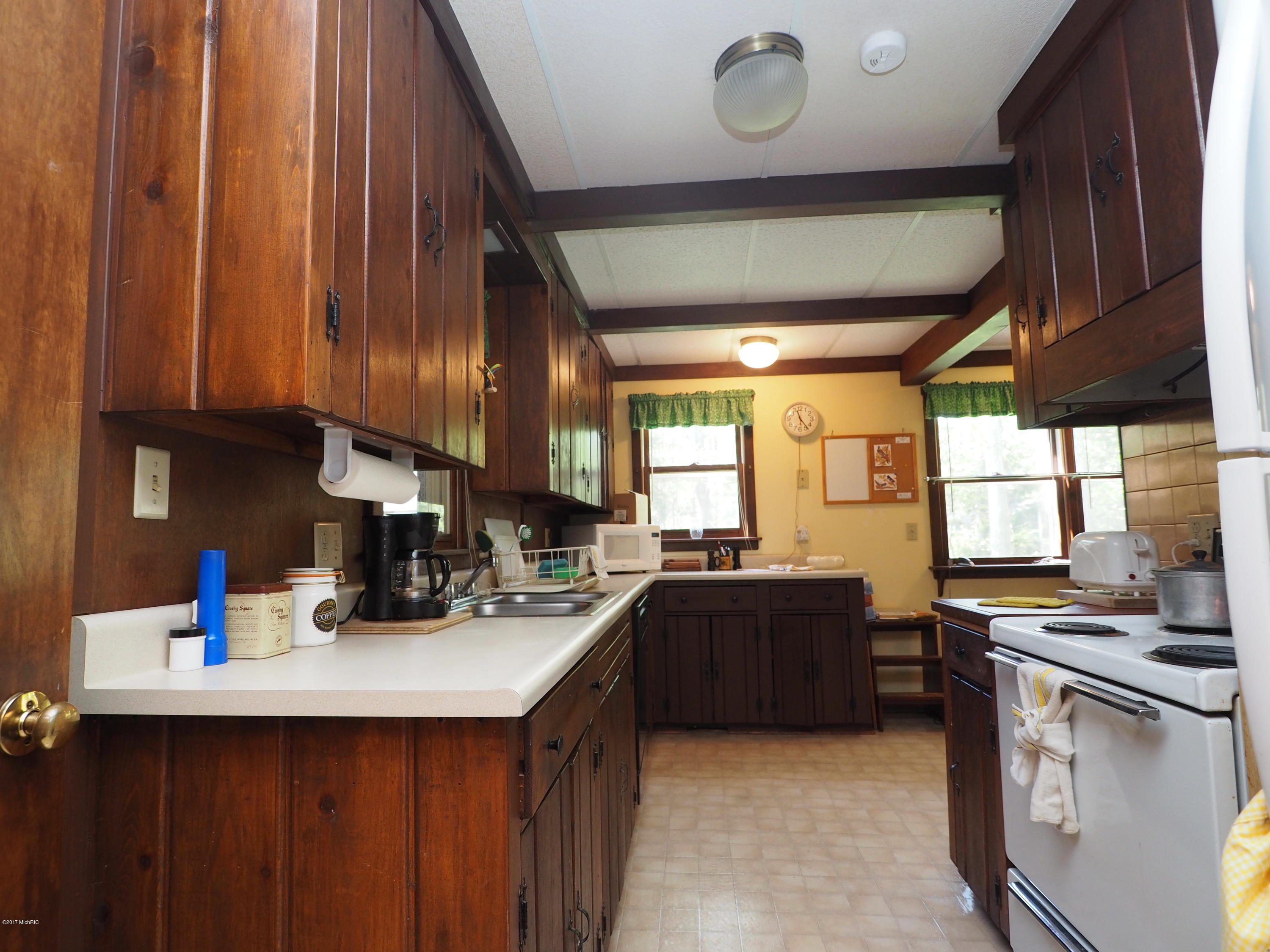 2534 Orshal Road Muskegon, MI 49445 - Photo 13 of 21 P1010013
