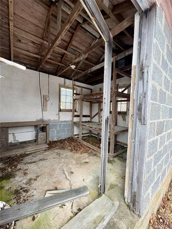 a view of a garage